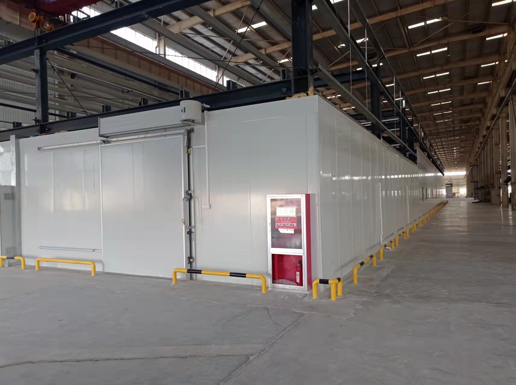 江蘇三意-18℃低溫原料配件冷凍庫建造工程